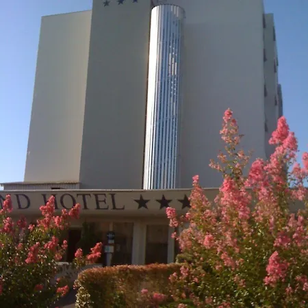 Grand Hotel