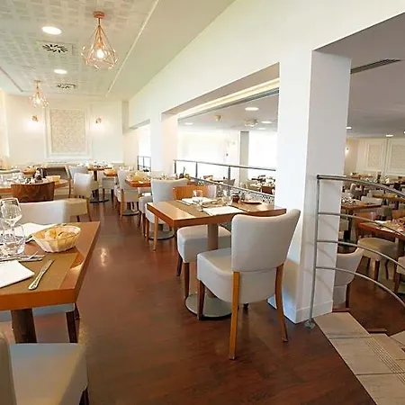Hotel Grand 3*